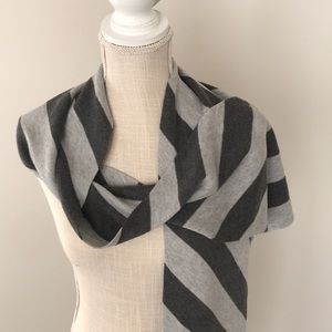 Gap stripes scarf